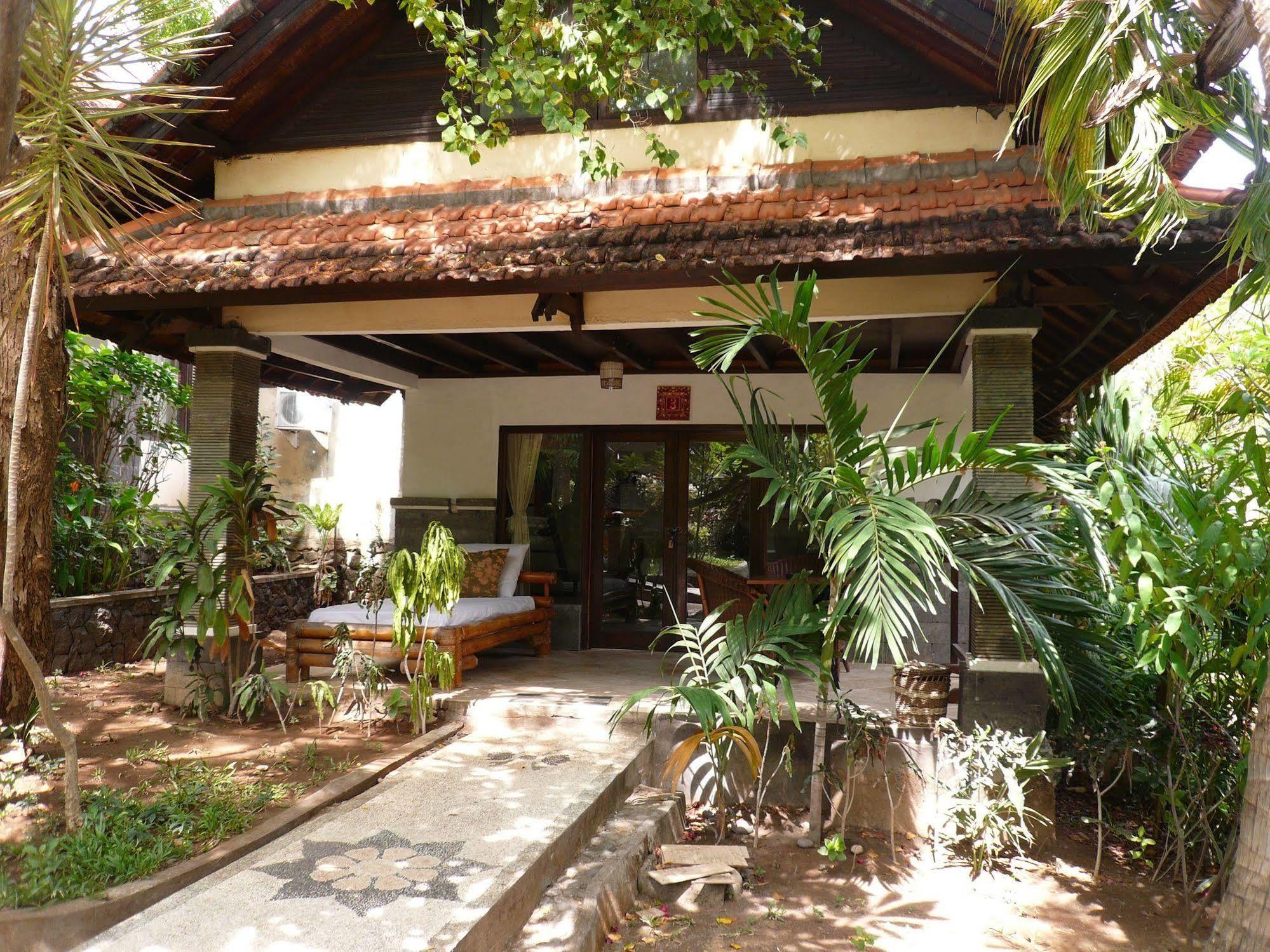 Wawa Wewe II Villas Amed Dış mekan fotoğraf